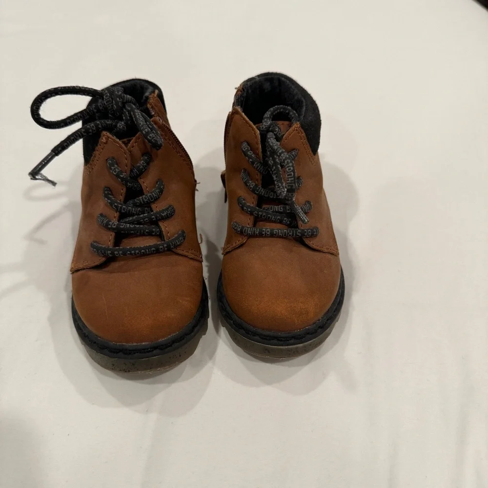 Zara Baby Lace Up Brown Boots - Size 21 (5.5)